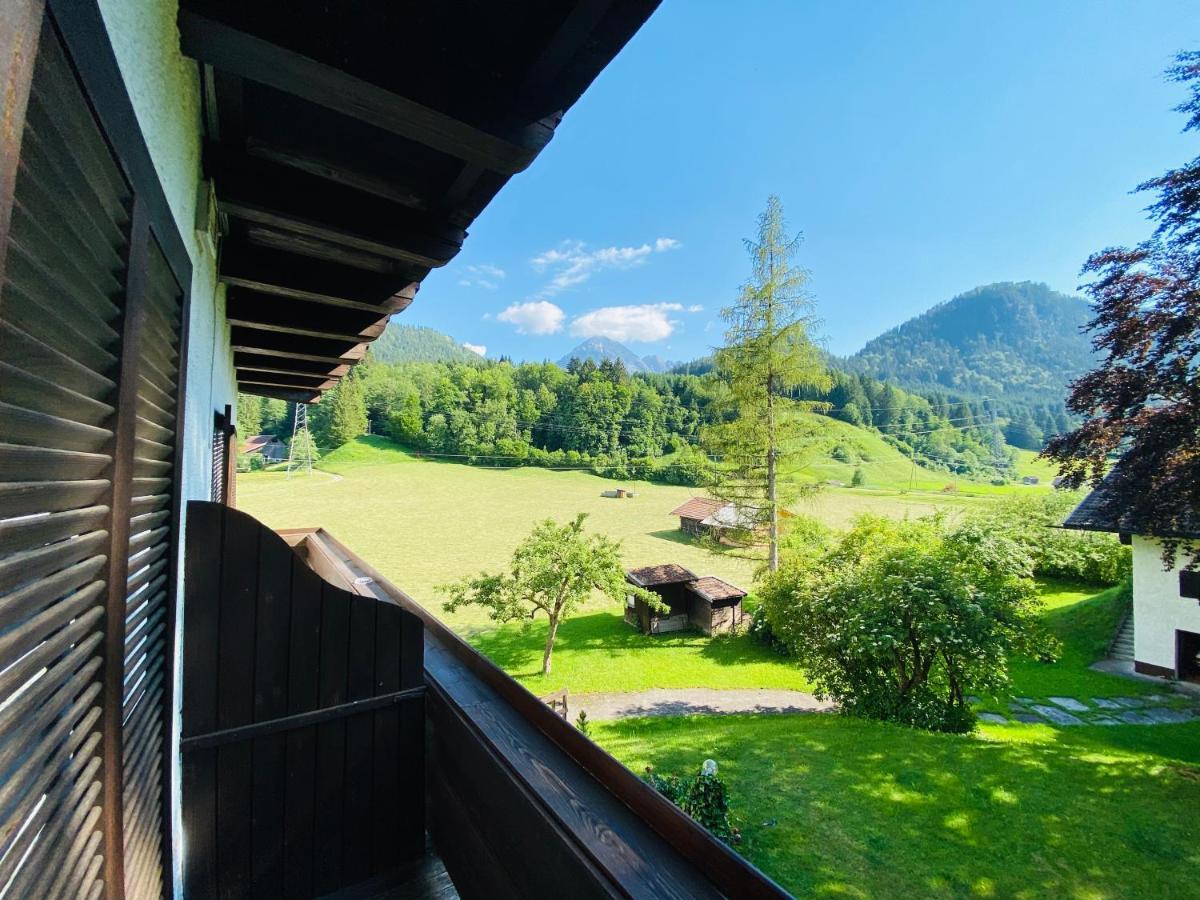 Pension Waldrast Ehenbichl Bagian luar foto